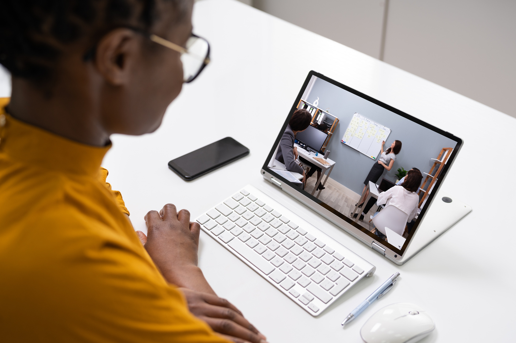 Online Virtual Video Conference Training